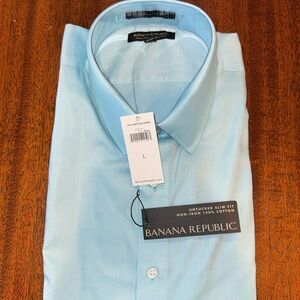 Banana Republic Untucked Slim Fit Shirt
